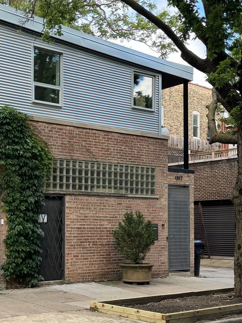 2159 W Evergreen Avenue – photo 1