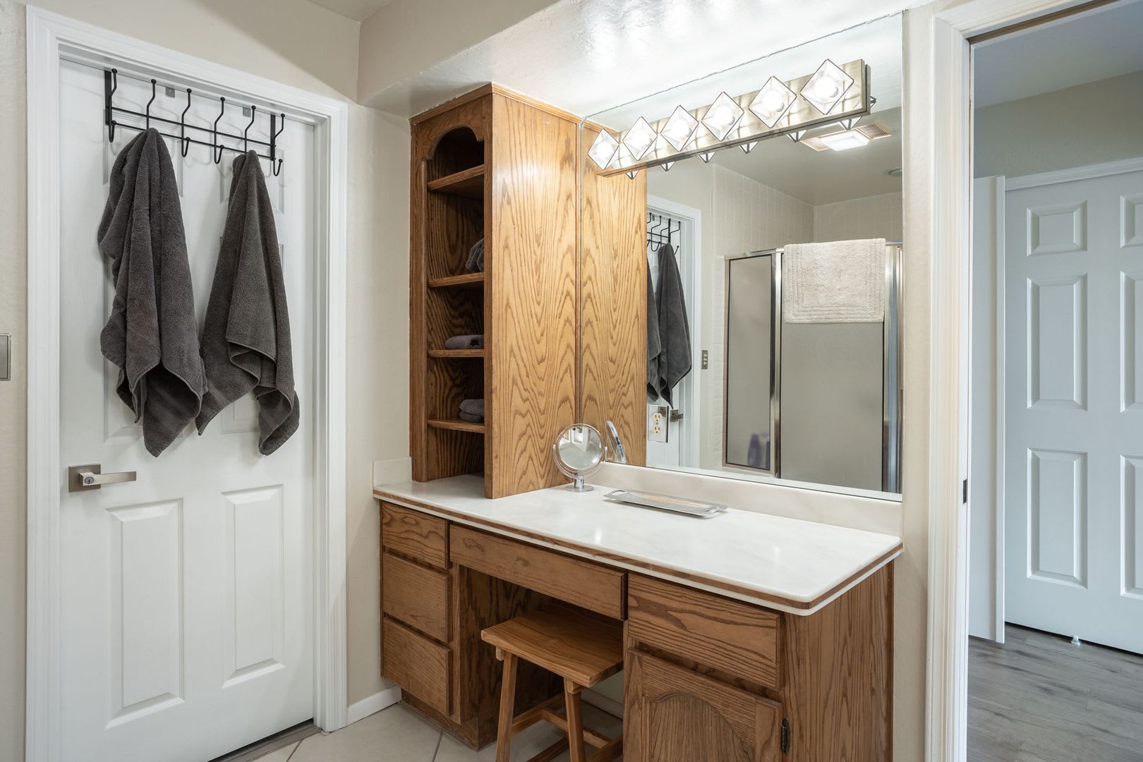 5200 South Lakeshore Drive #128 – photo 4