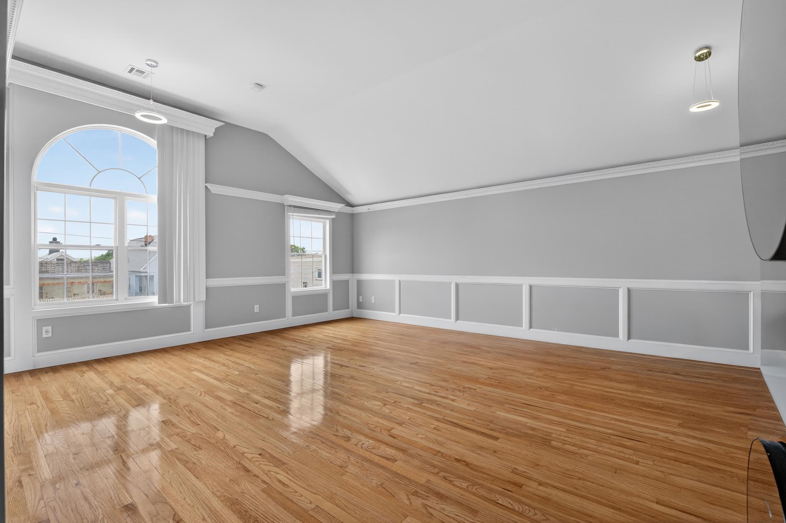 188 LEMBECK AVE – photo 1