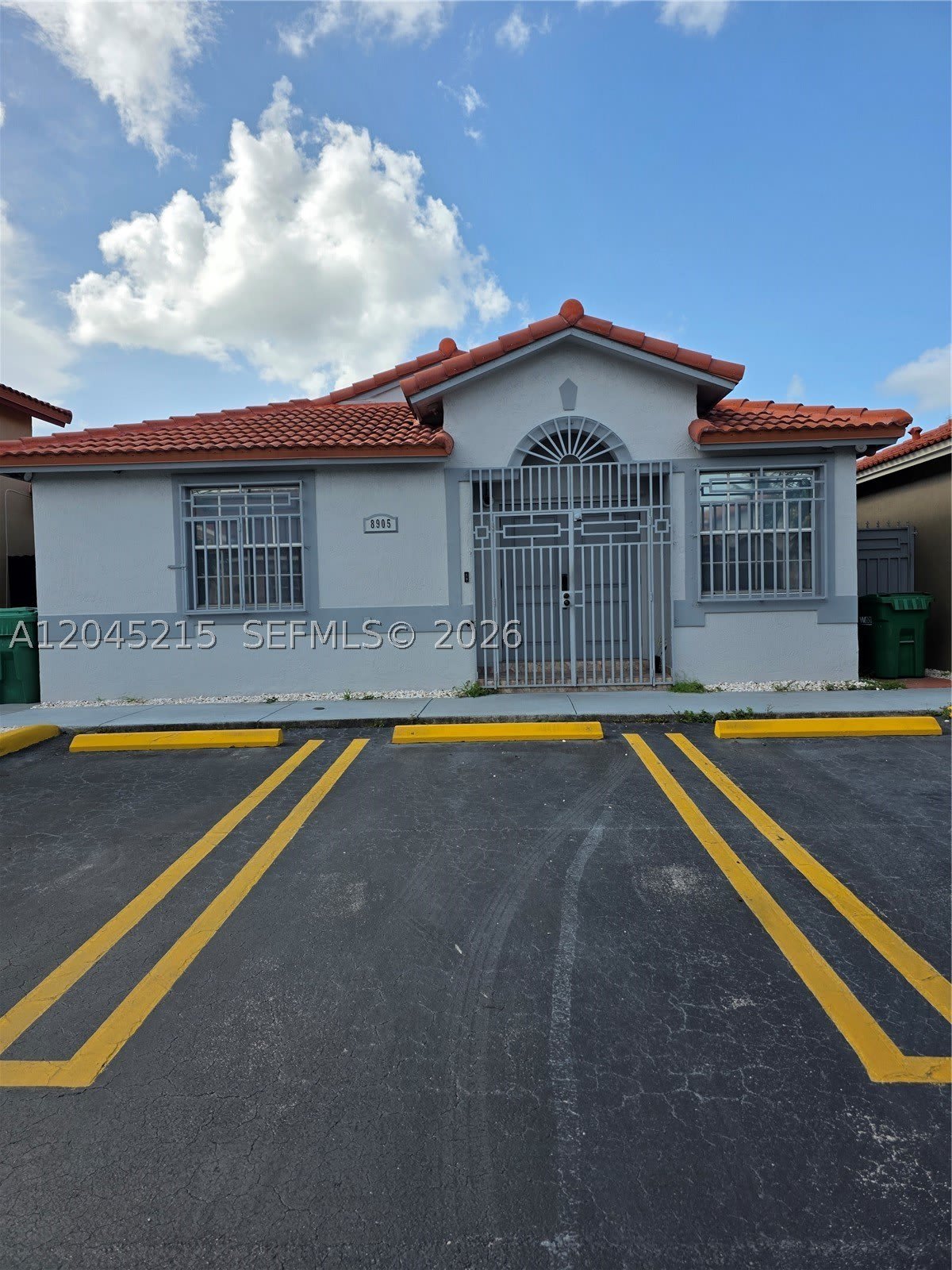 8905 NW 121 ST – photo 1