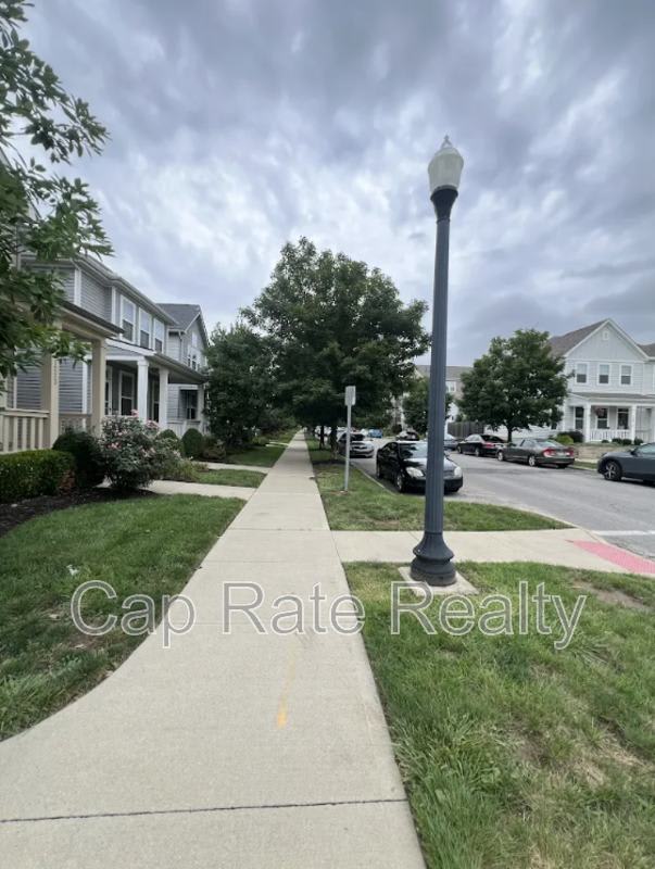 1223 N Grant Ave – photo 2