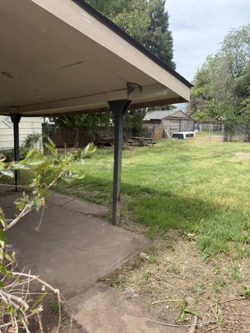 4 Bedroom 1 Bath Home – photo 2