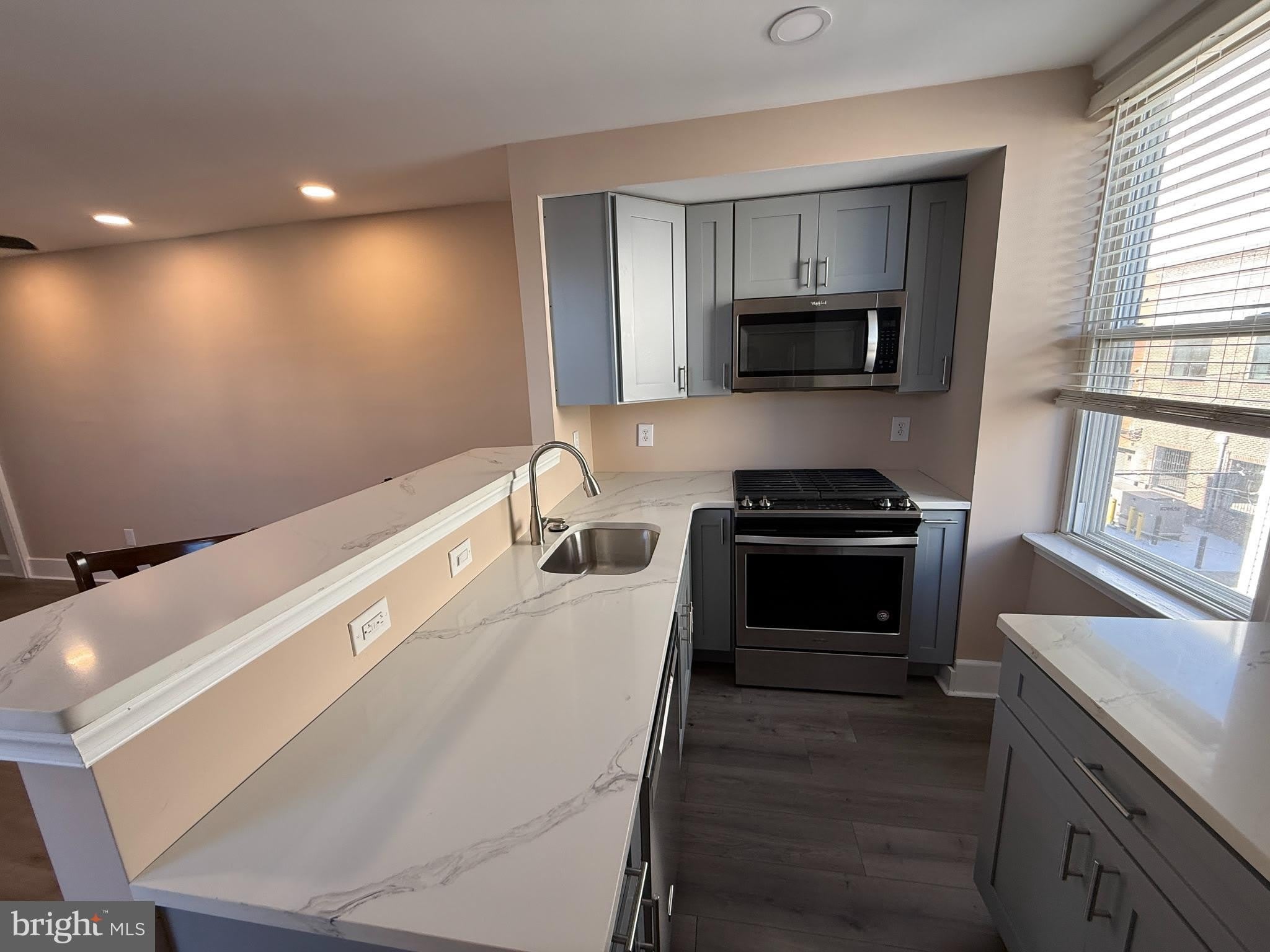 2423 E ALLEGHENY AVE – photo 2