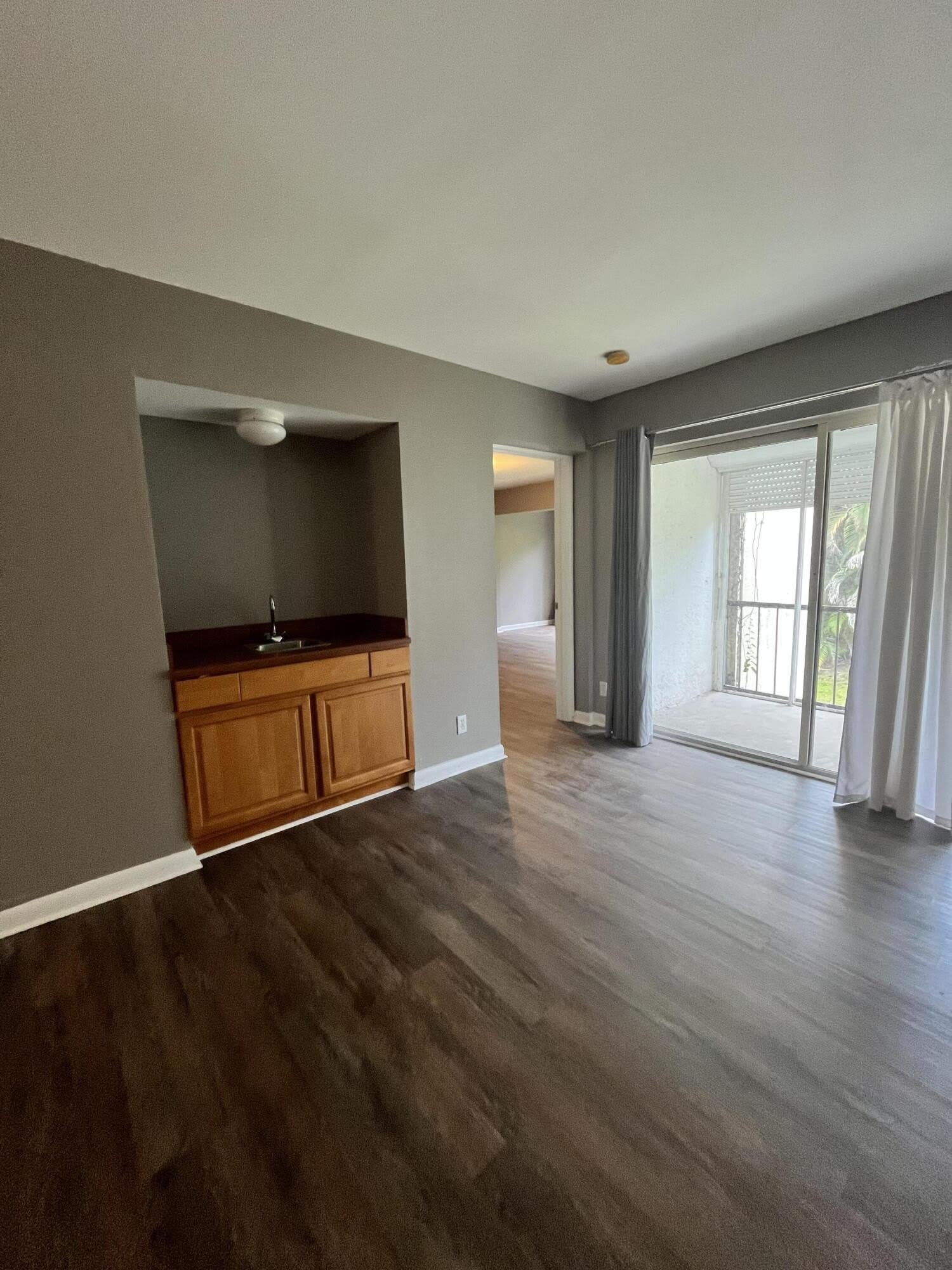 1700 Presidential Way – photo 4