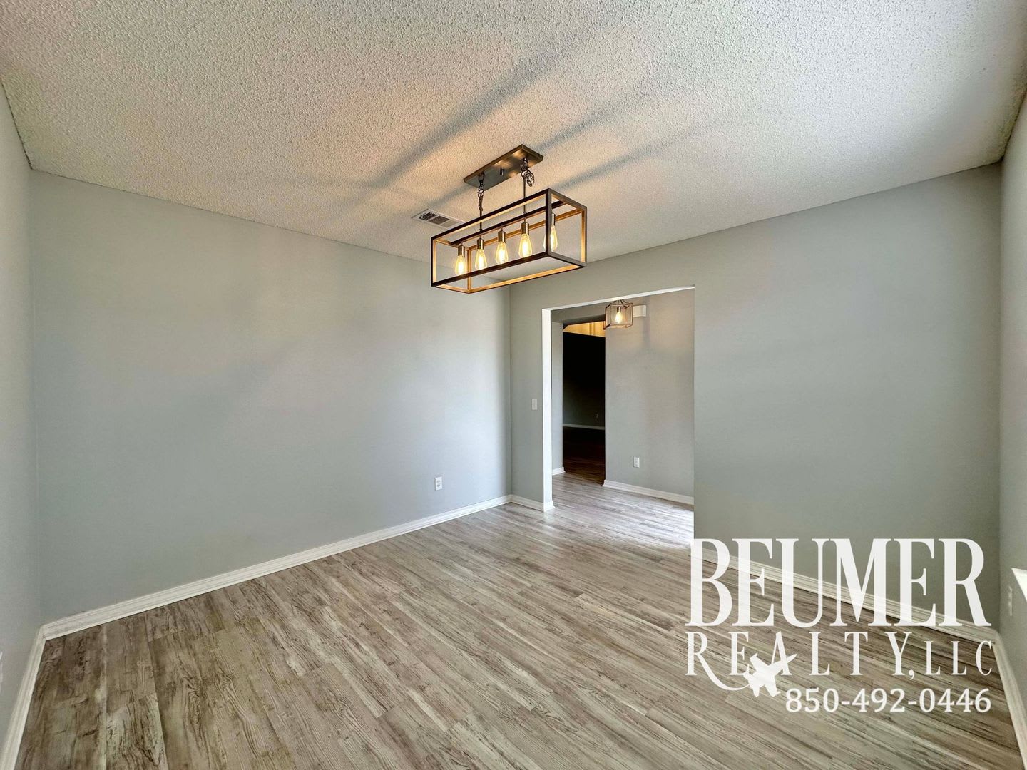 Adorable Home For Rent – photo 4