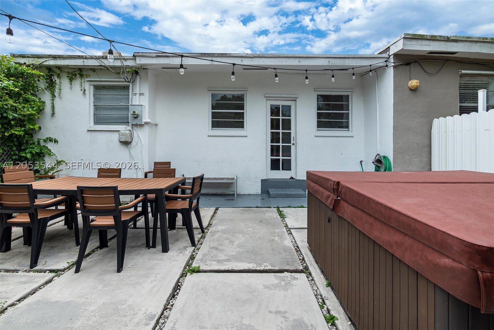 3629 SW 12th St – photo 3