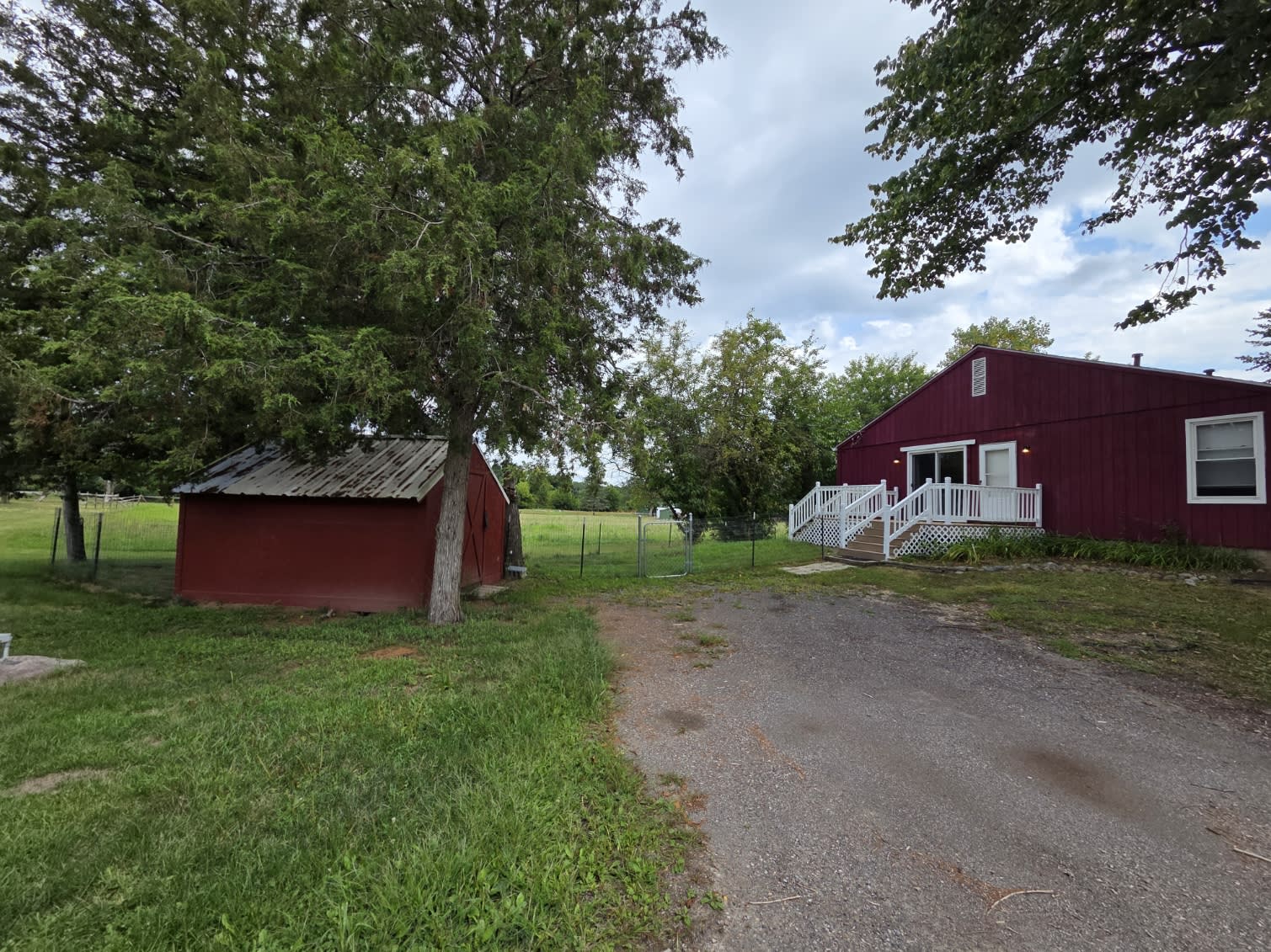11975 Hall Road – photo 2