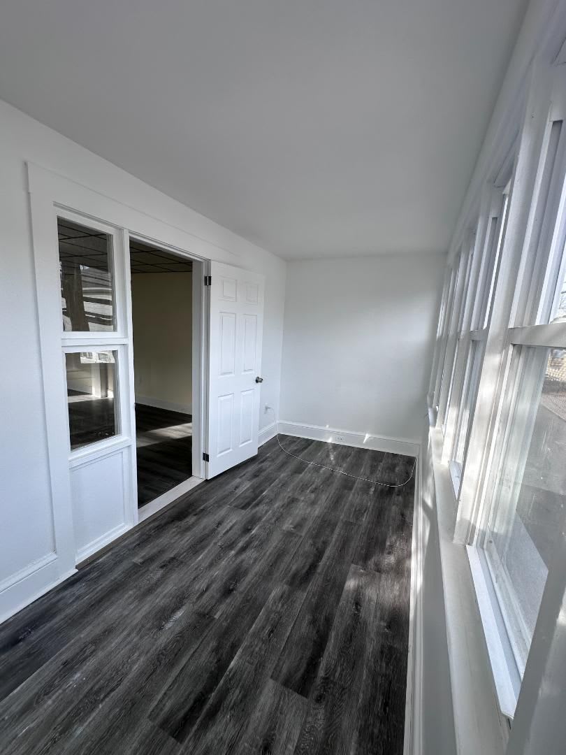 153 Vine St Unit 4 – photo 2