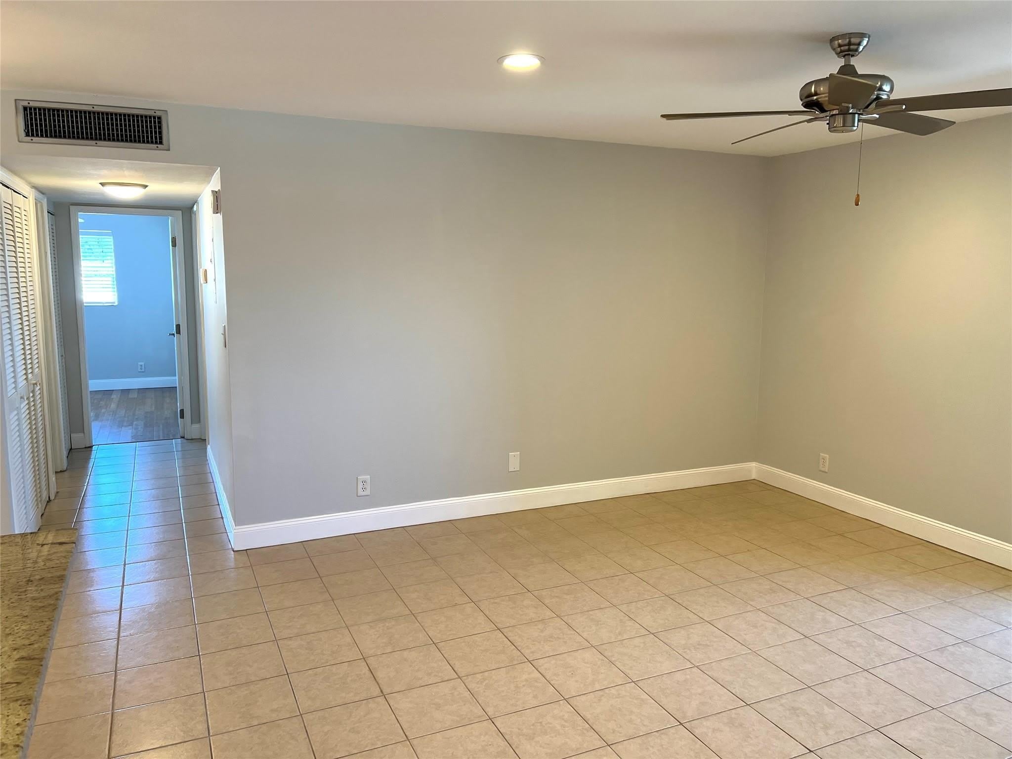 2840 NE 14th Street – photo 5