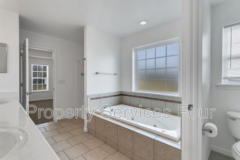 235 Moyock Landing Drive – photo 5