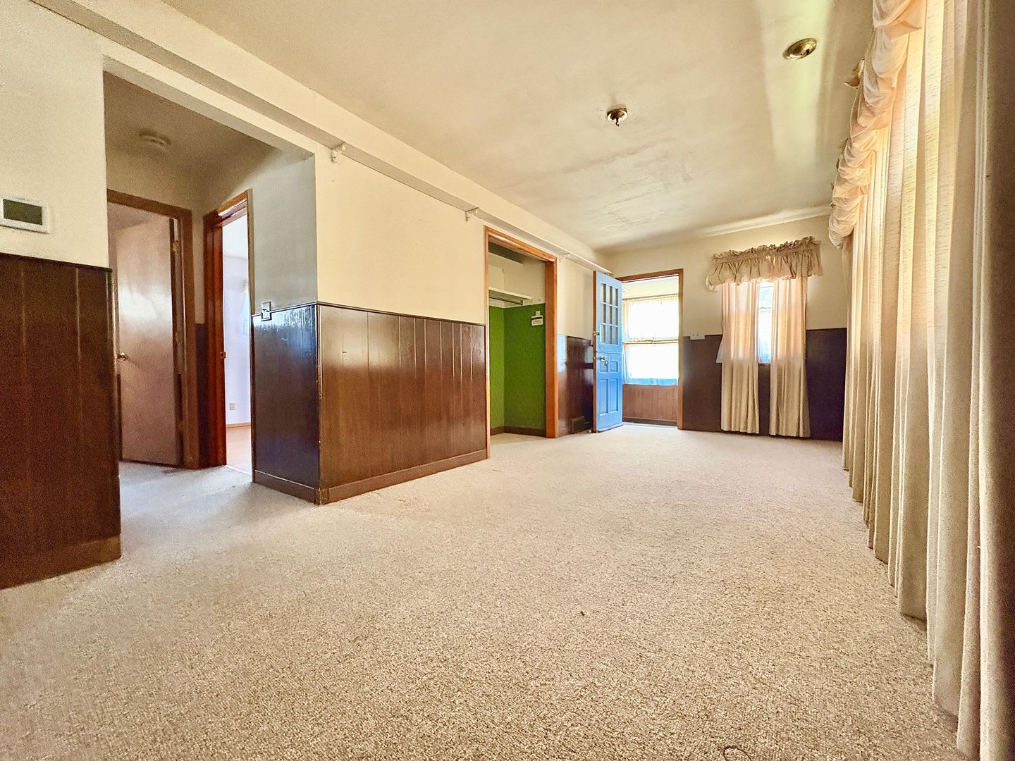626 Gladstone – photo 5