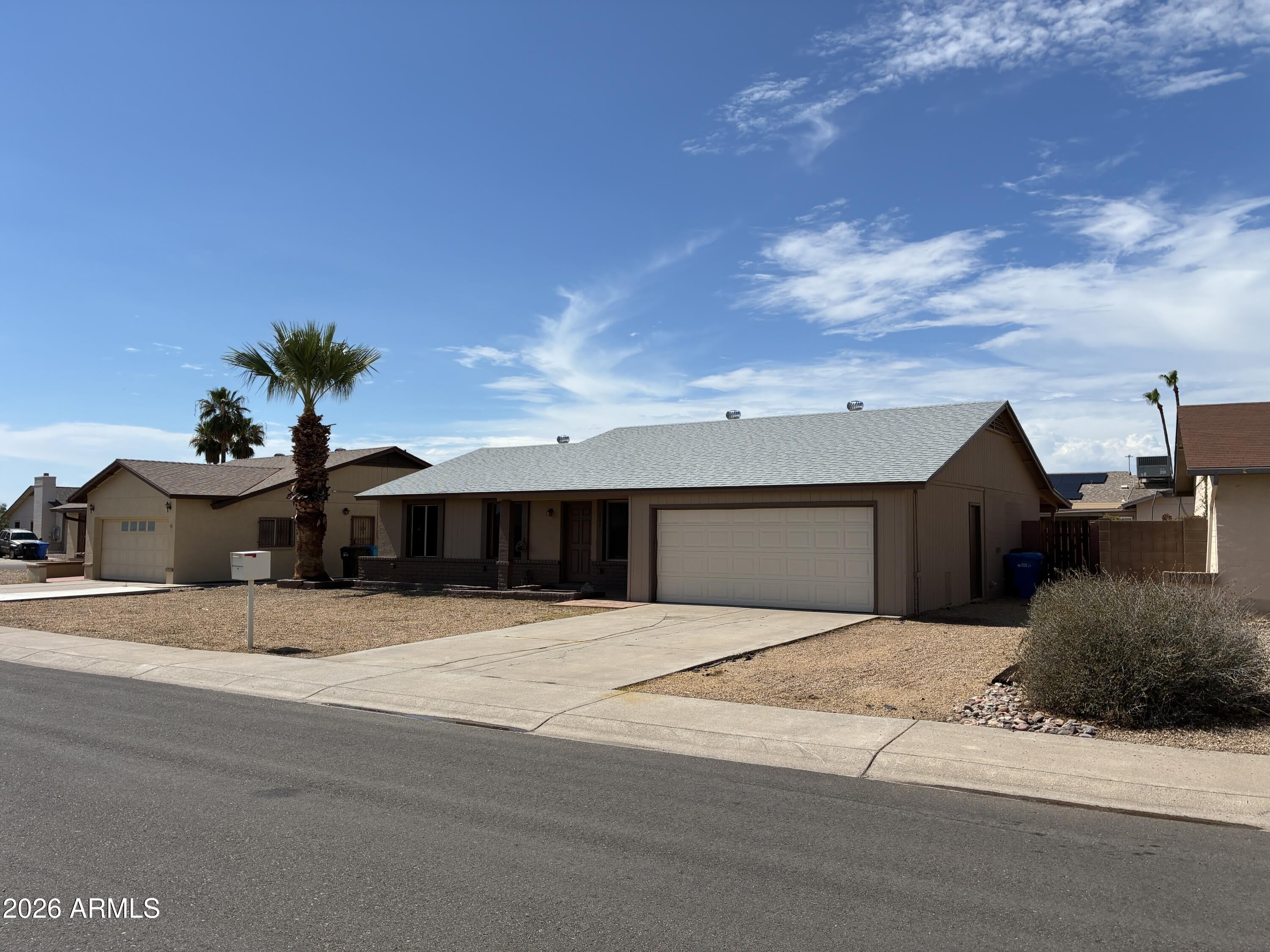 602 W WICKIEUP Lane – photo 2