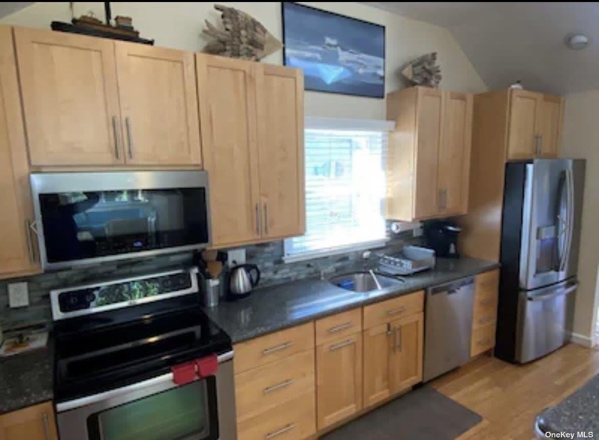 27 Crescent Avenue – photo 3