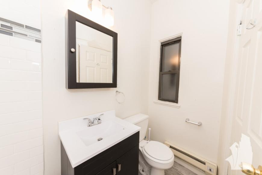 3817 North Greenview Ave. – photo 5