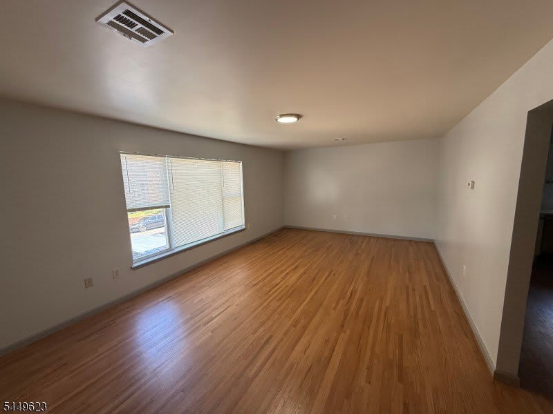 8 Elm St – photo 1