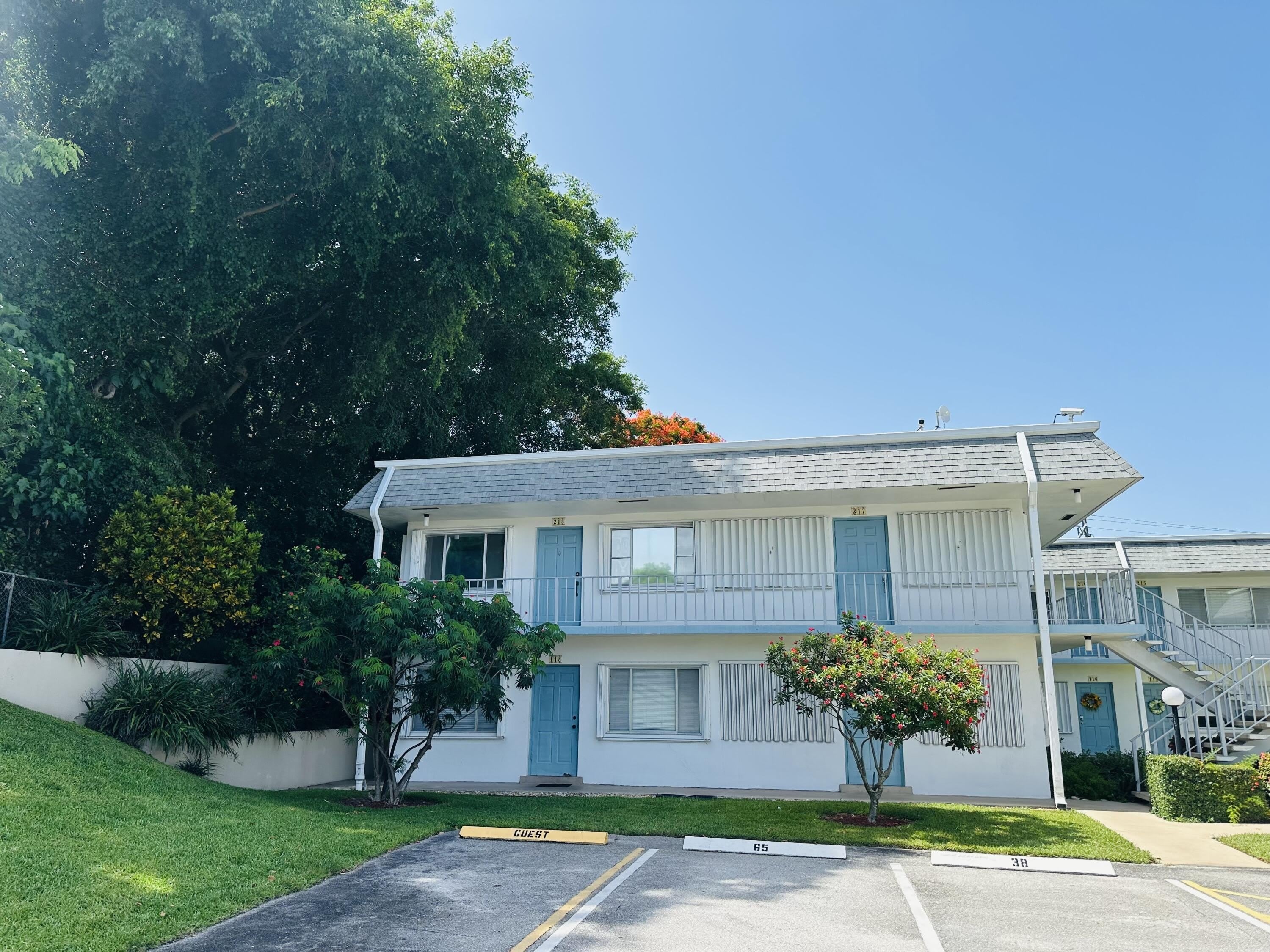 3402 CYNTHIA Lane – photo 1