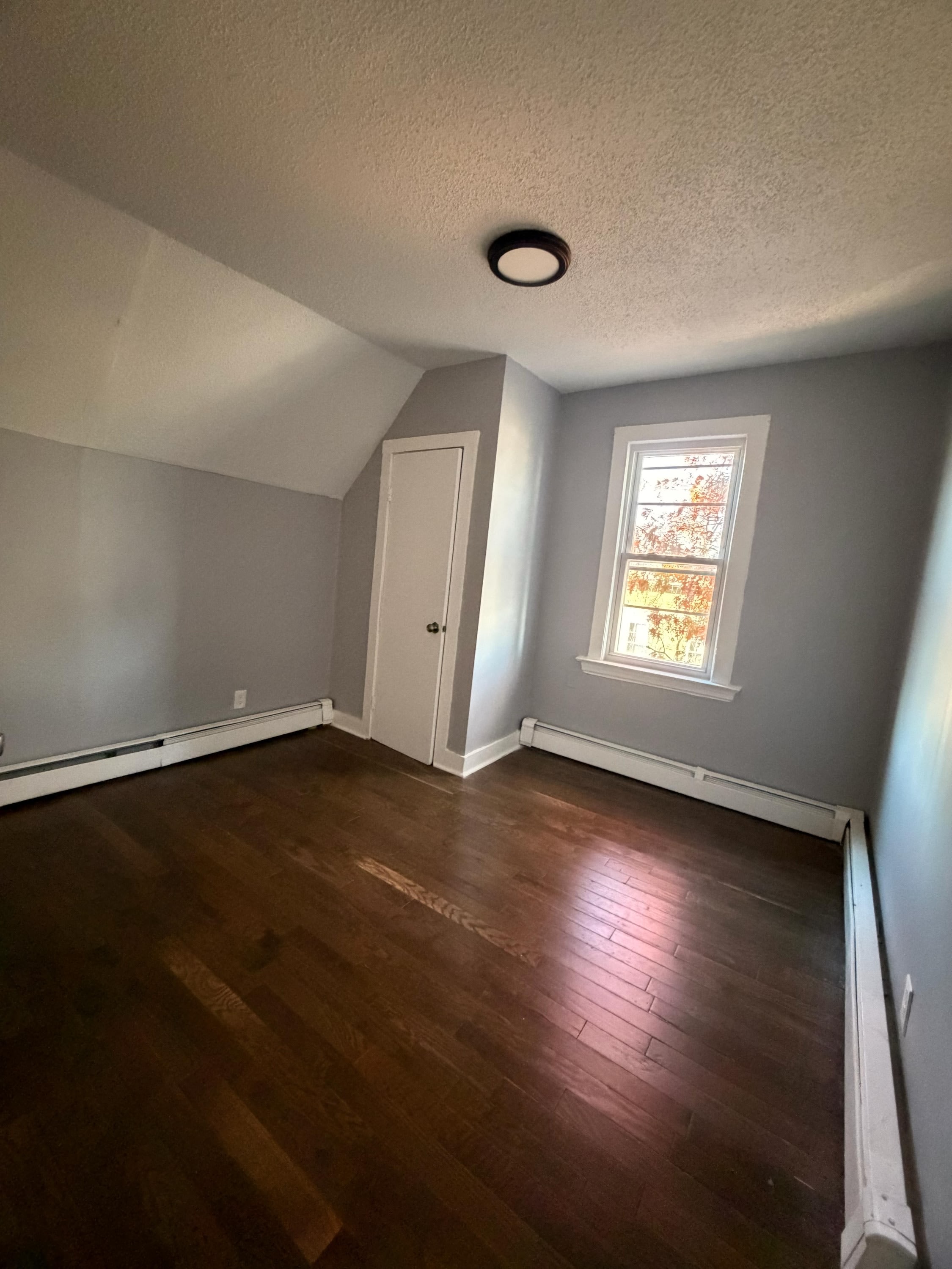 534 Howard Avenue 3 – photo 4