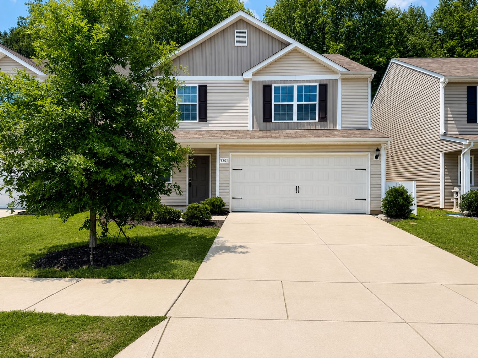 9201 Creedmore Hills Drive – photo 1