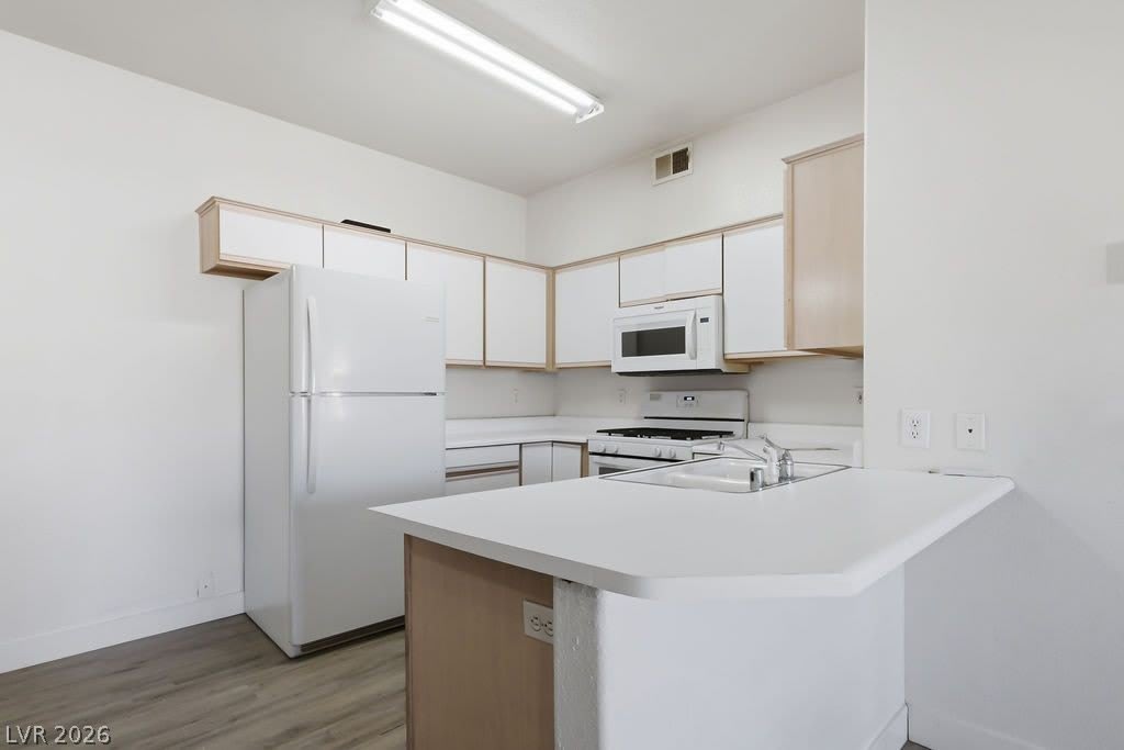 5751 Hacienda Avenue – photo 5