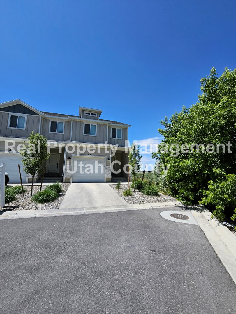 Provo Town home – photo 2