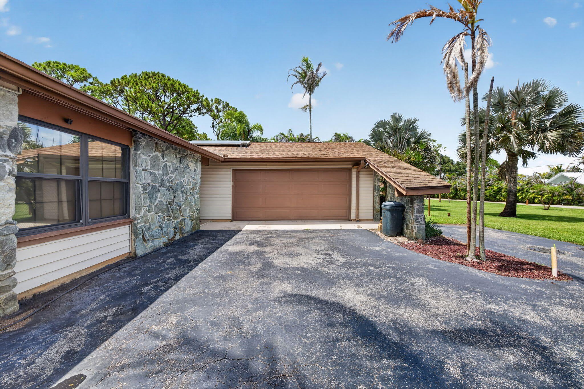 1362 SW Knollwood Drive – photo 2