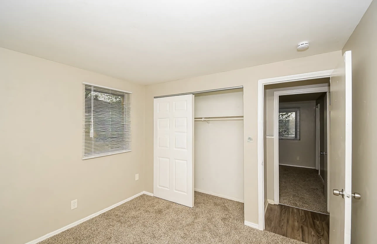 10416 Chris Dr – photo 3