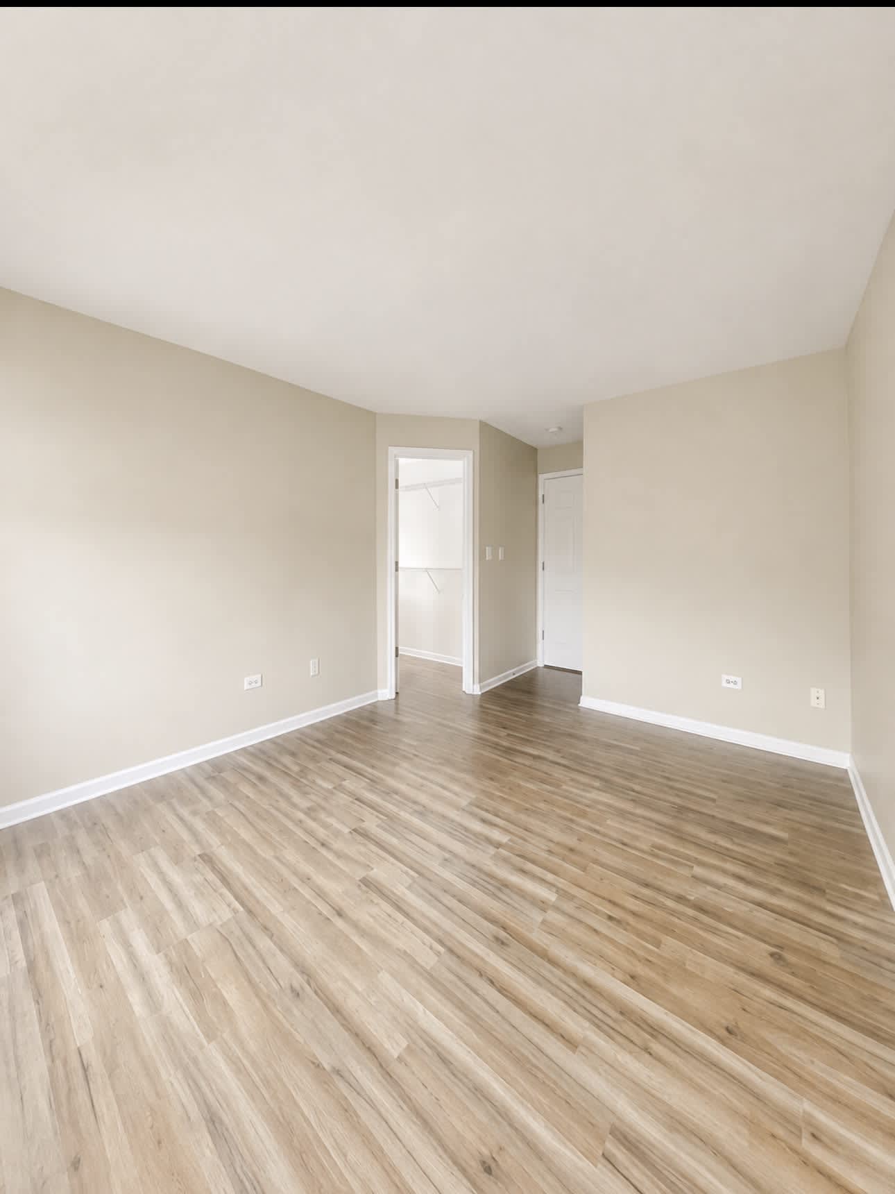 1620 Grove Avenue – photo 4