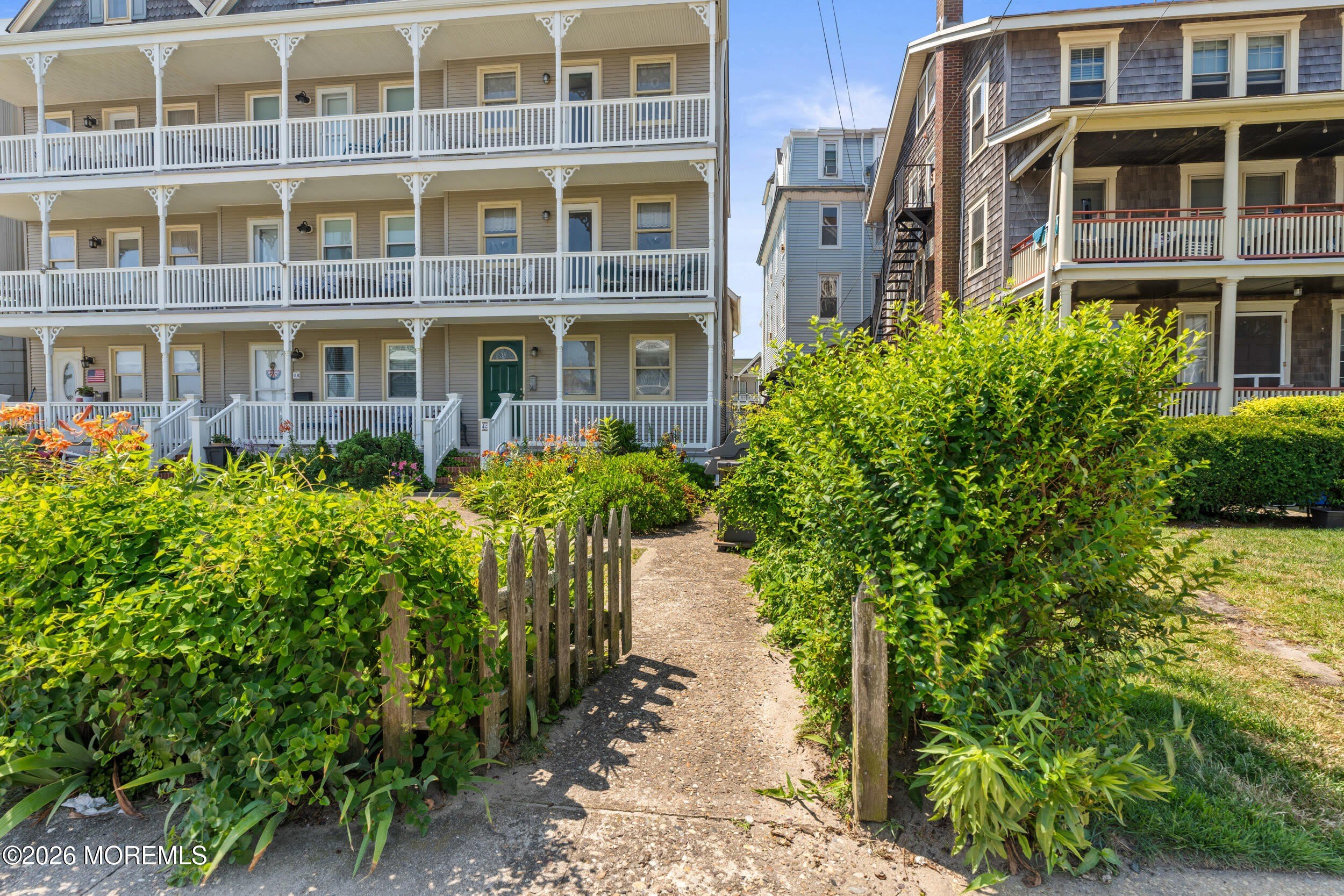 4 Webb Avenue – photo 3