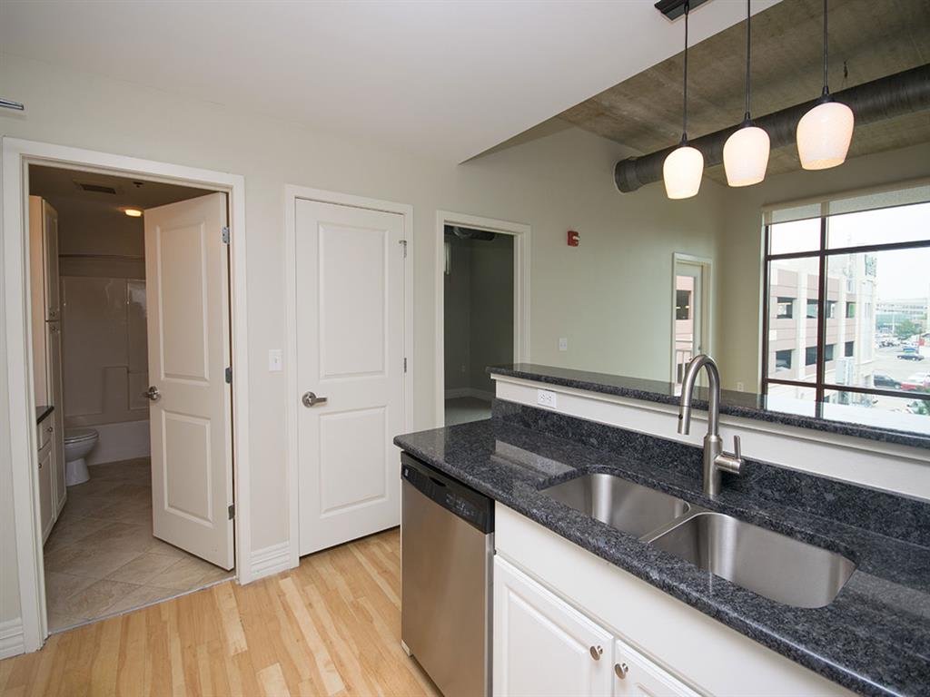 Spacious 4 Bedroom Rental Home Available For Lease – photo 5