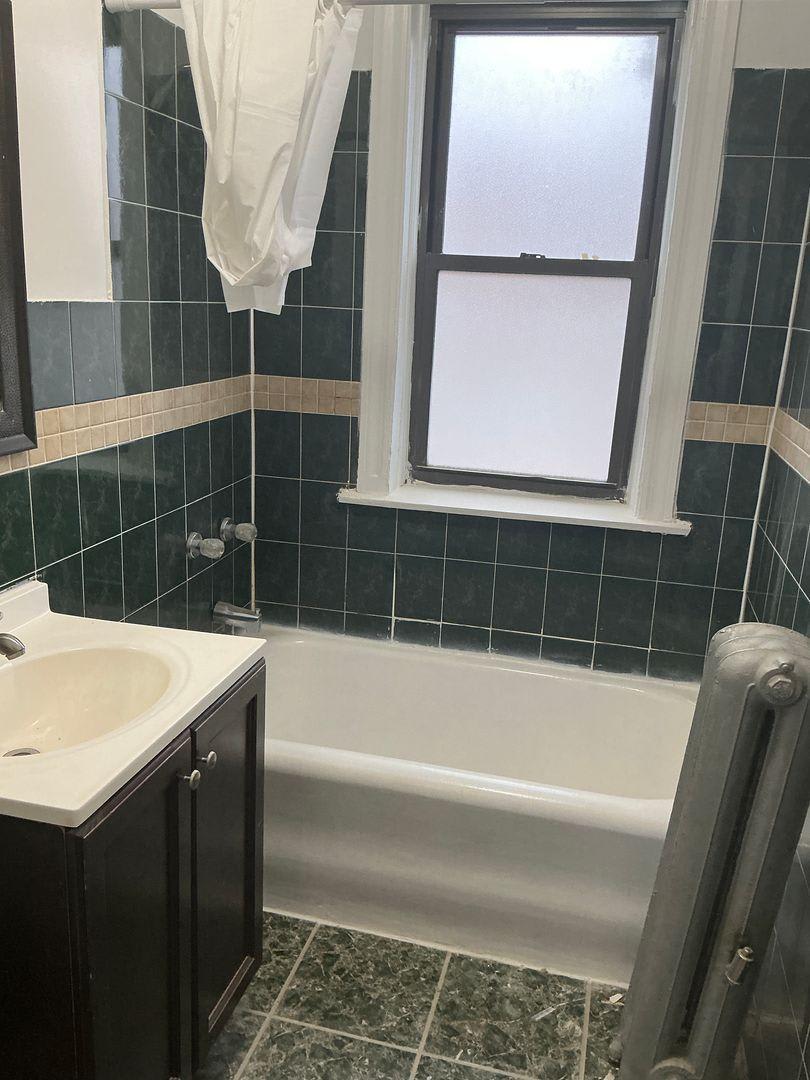 7658 South Ingleside Ave – photo 5