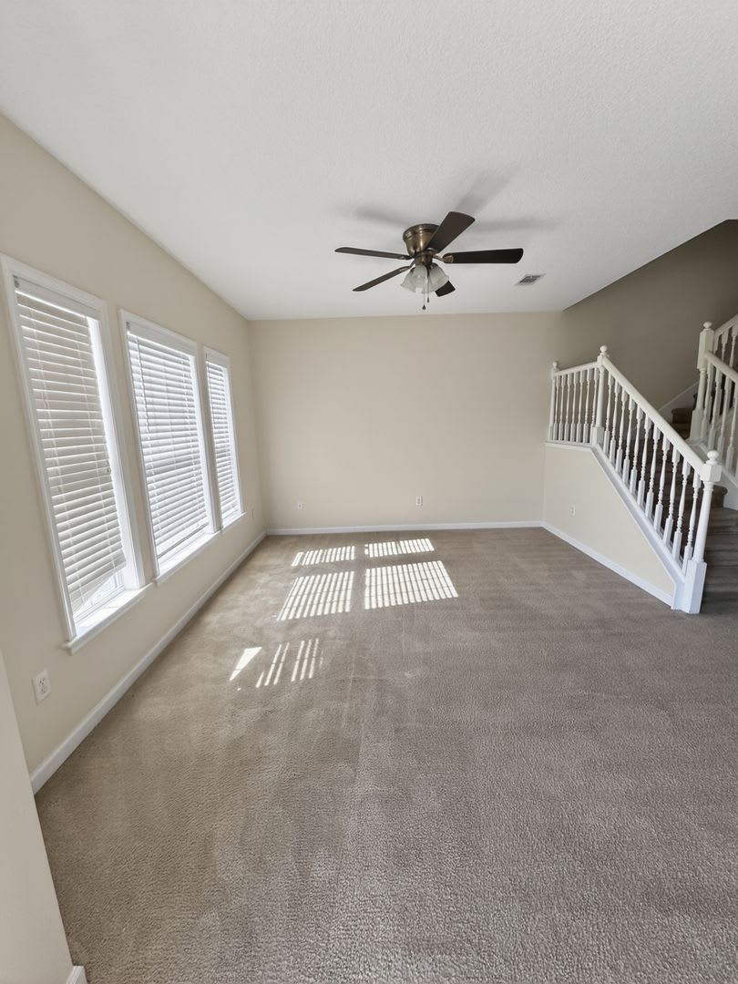RATE DROP ALERT! (was $2100/month) – photo 5