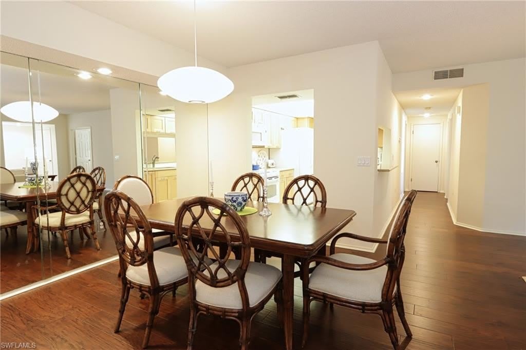 765 Willowbrook Dr – photo 4