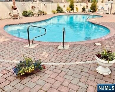 205 Bergen Turnpike – photo 3