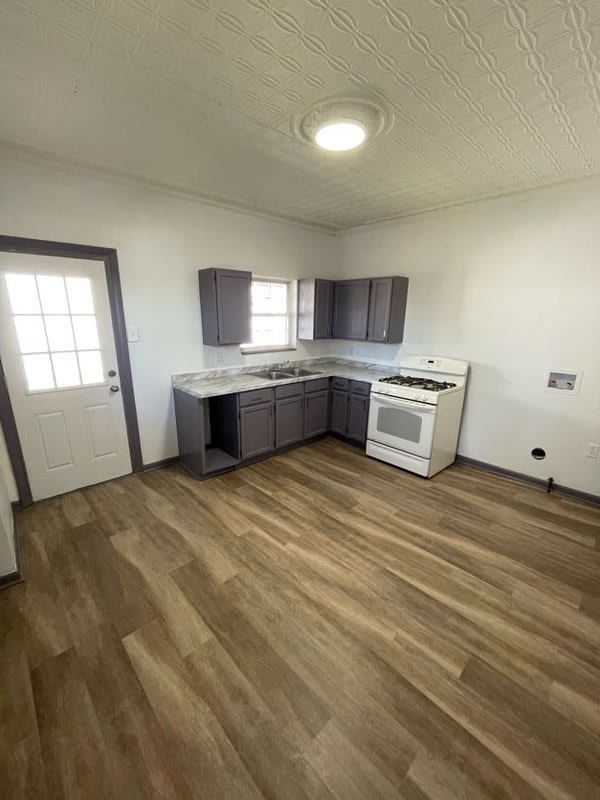 405 Millbridge Street – photo 5