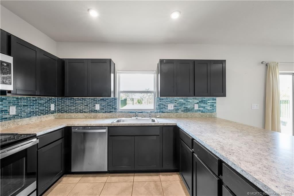 359 Clementine Road – photo 5