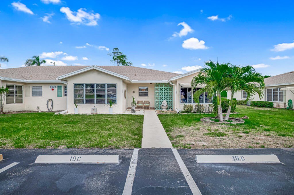 5030 Lakefront Boulevard – photo 1