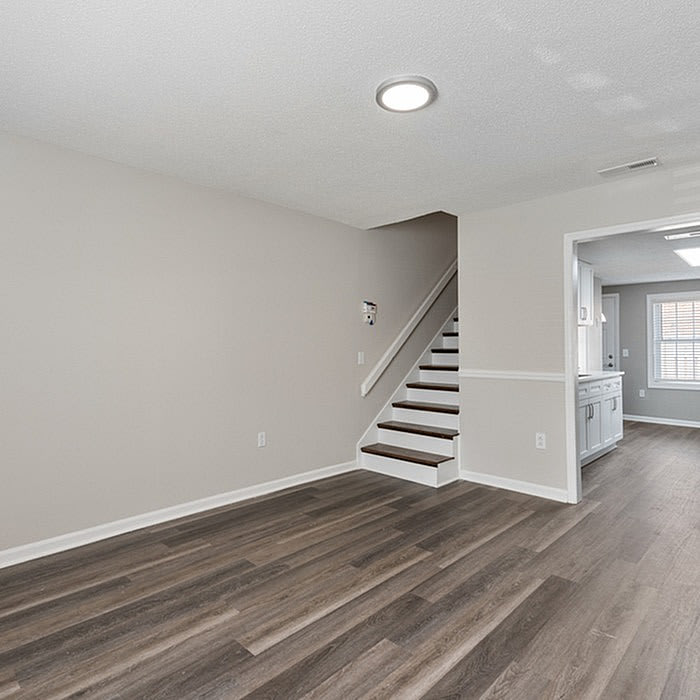Room In 3 Bedroom Townhome At Scholar Dr – photo 5