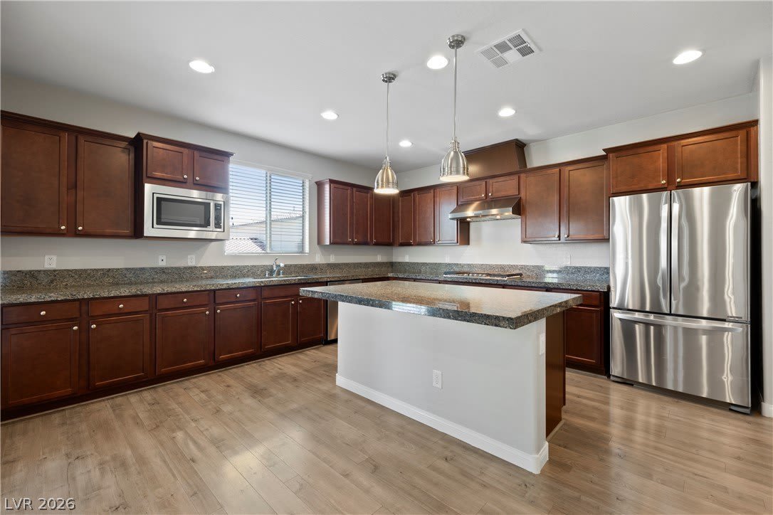 11831 Mino Rio Avenue – photo 2