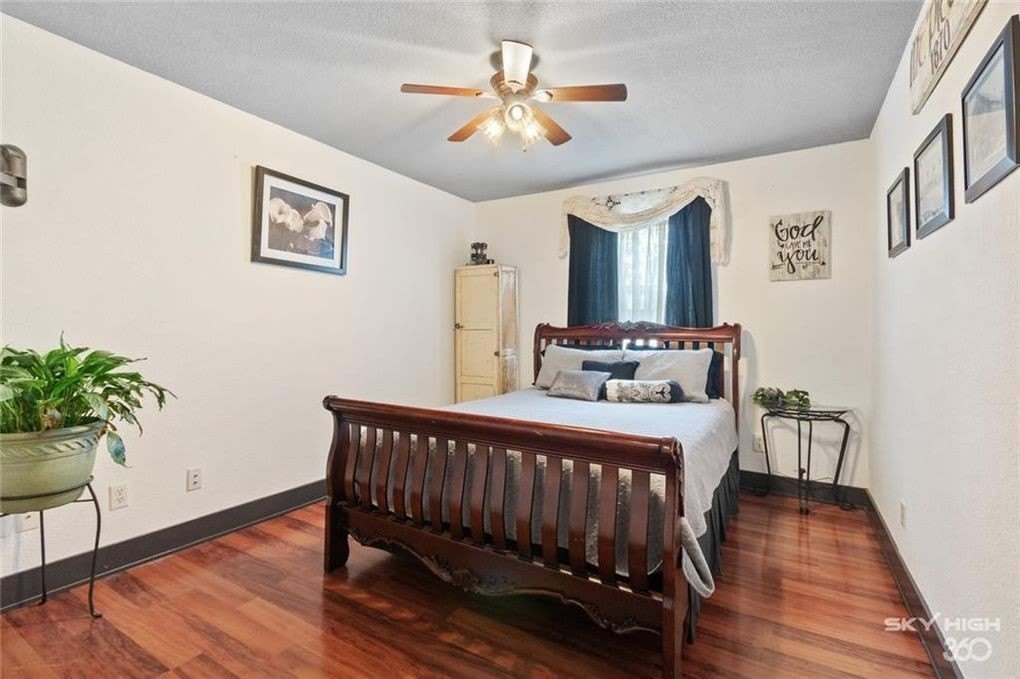 405 SW 10th Street – photo 5