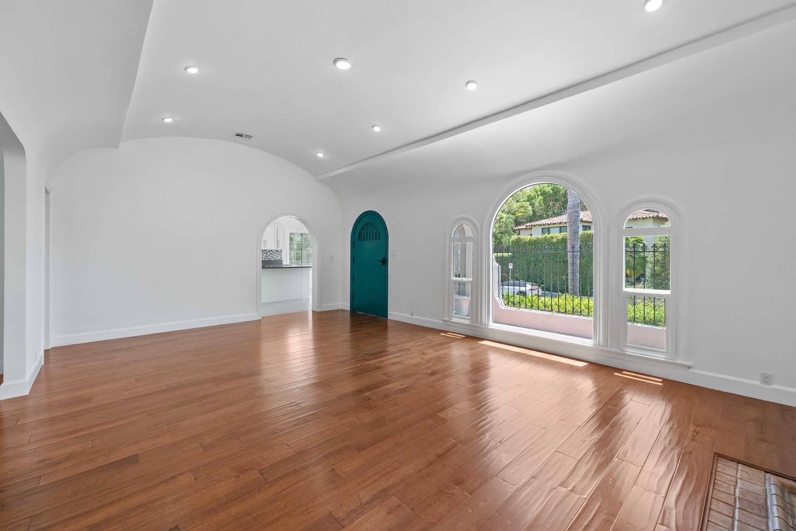 Timeless 1922 Spanish Charm meets Modern Luxury – photo 4