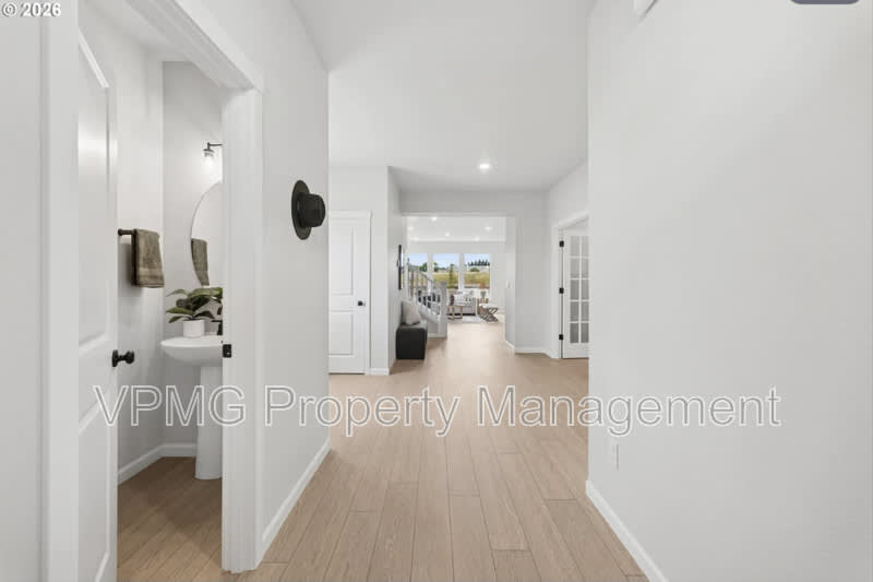 18300 NE 14th St – photo 3