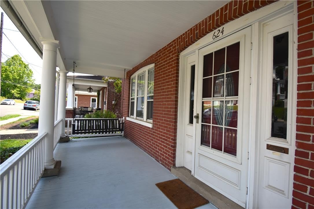 624 Chestnut Terrace – photo 2