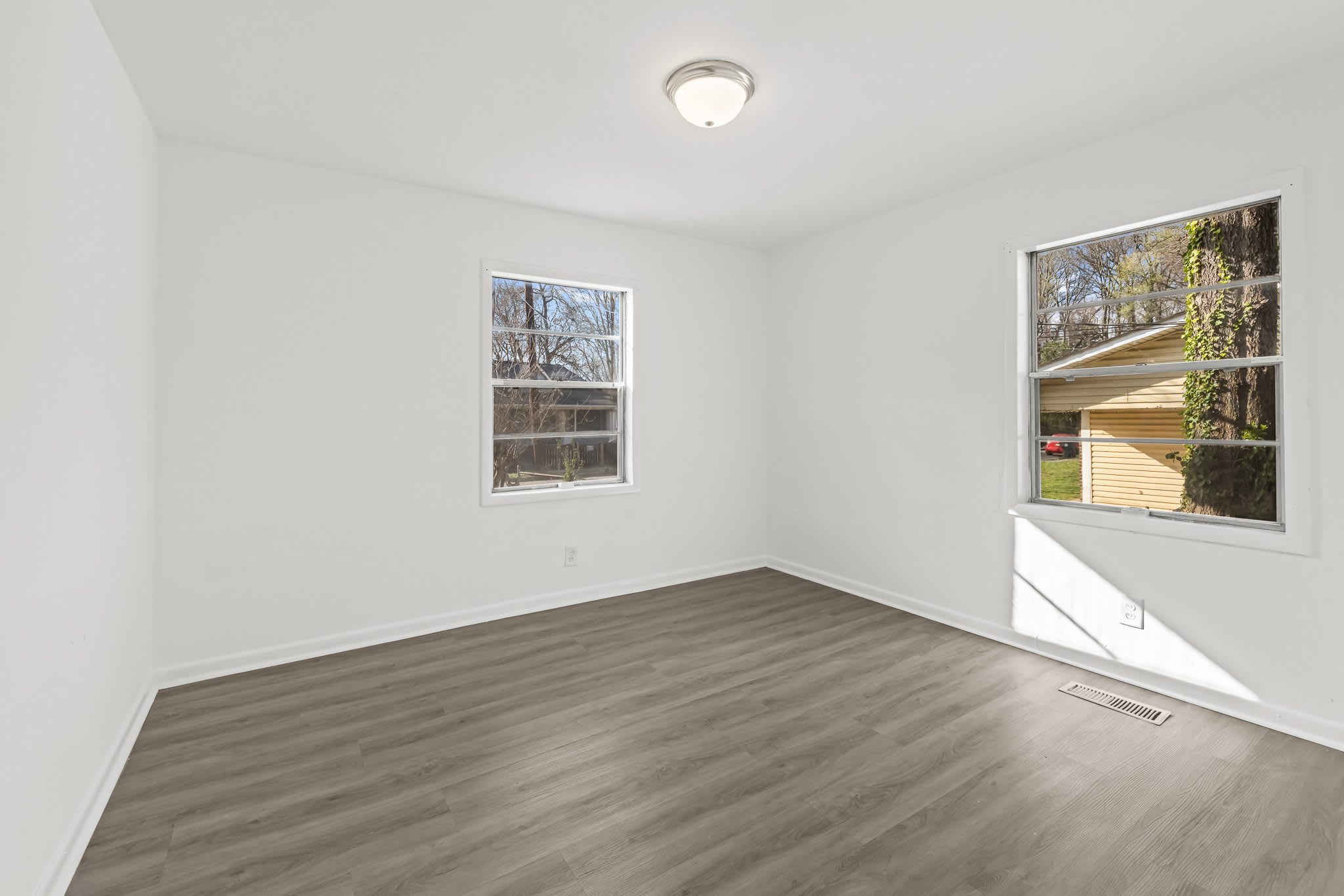 417 Athens Ave – photo 4