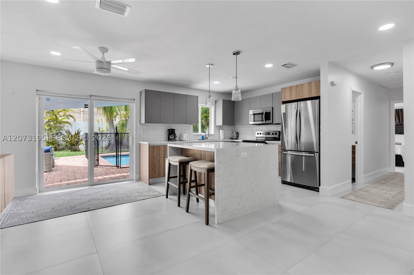 617 NW 30th Ct – photo 5