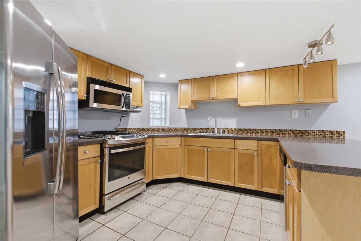 2117 North Humboldt Boulevard – photo 2