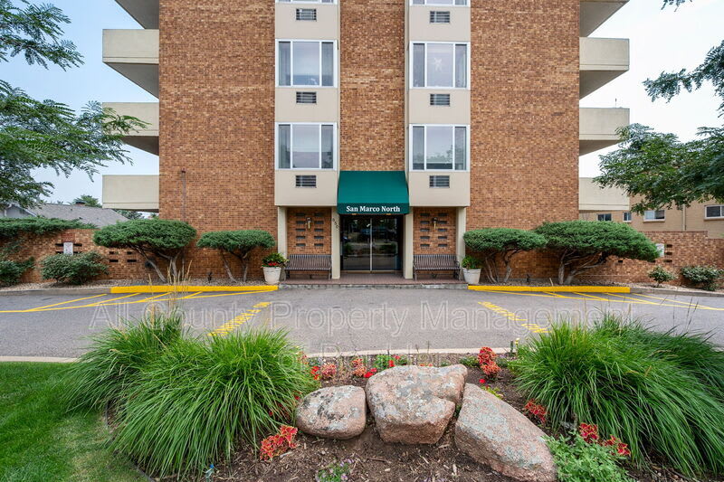 850 20Th Street – photo 4