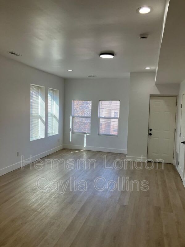 5832-5834 Etzel Avenue – photo 3