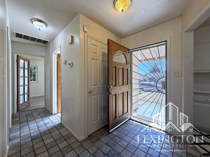 1320 Shadowglen Road – photo 4