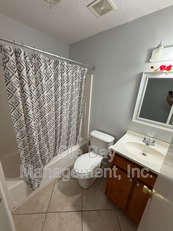 6201 Three Notch Rd – photo 4