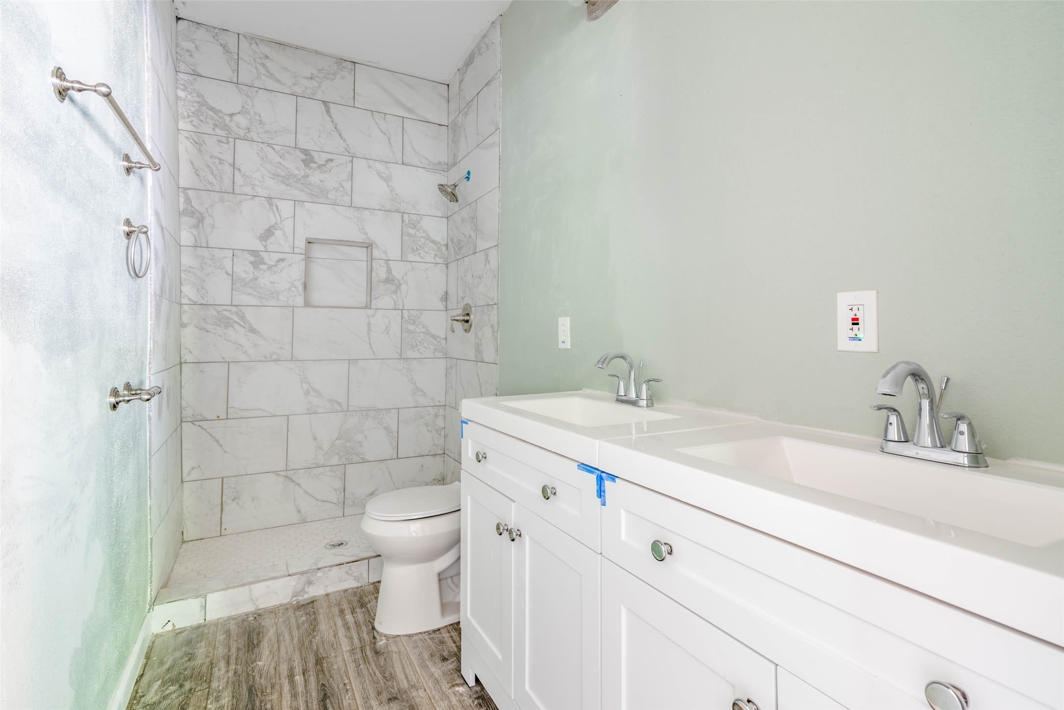 1457 W Austin Street – photo 3